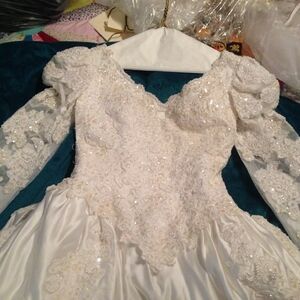 Jasmine White Lace Wedding Dress Size 8